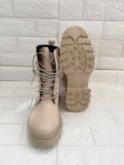 Side Bej Deri Kristal Taşlı Bağcıklı Postal Bot